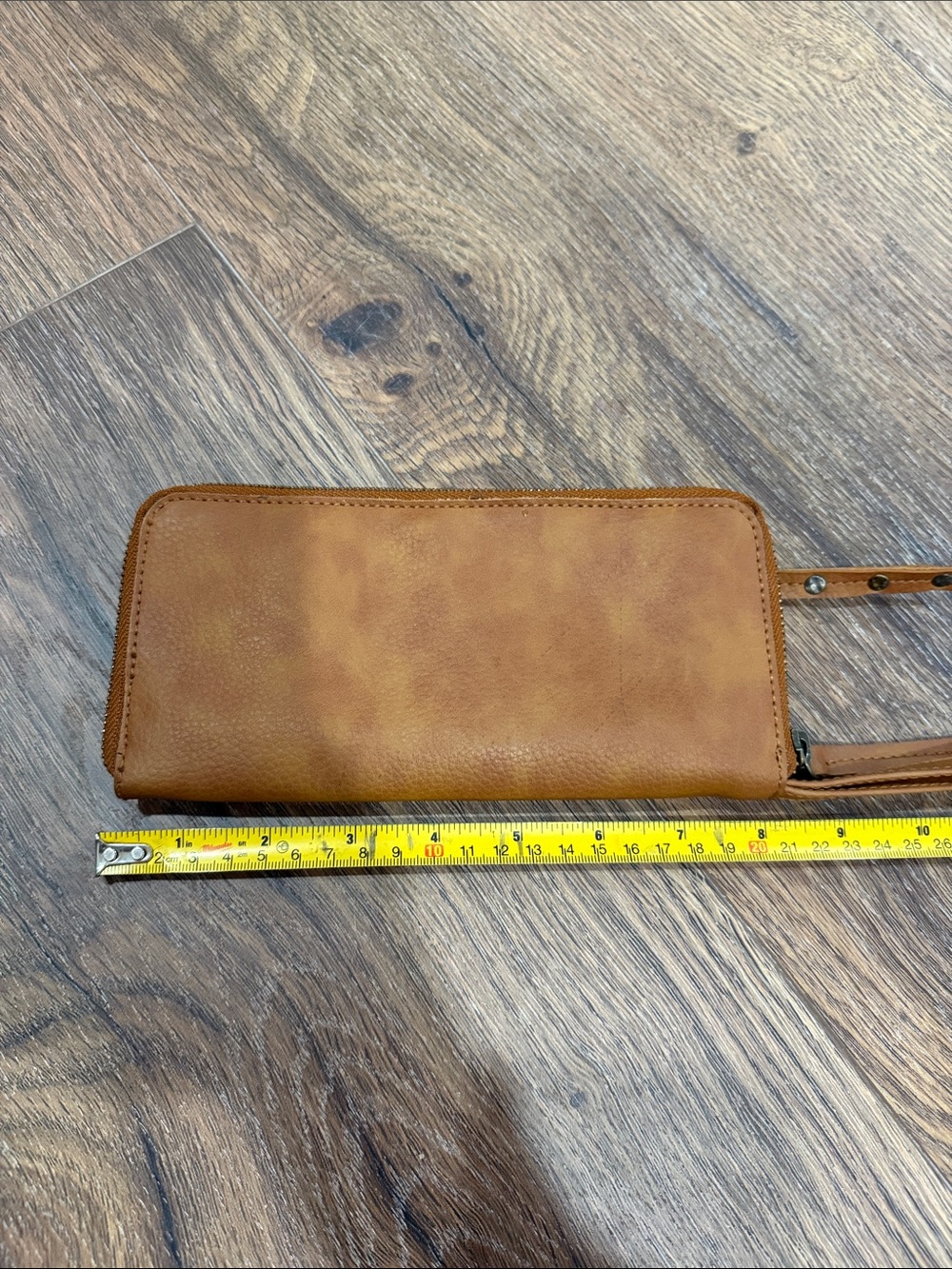Free people Women's Zip-Around Wristlet Wallet in faux Tan Leather